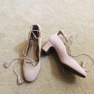 ❤️Trick Lace-Up Pump by Seychelles